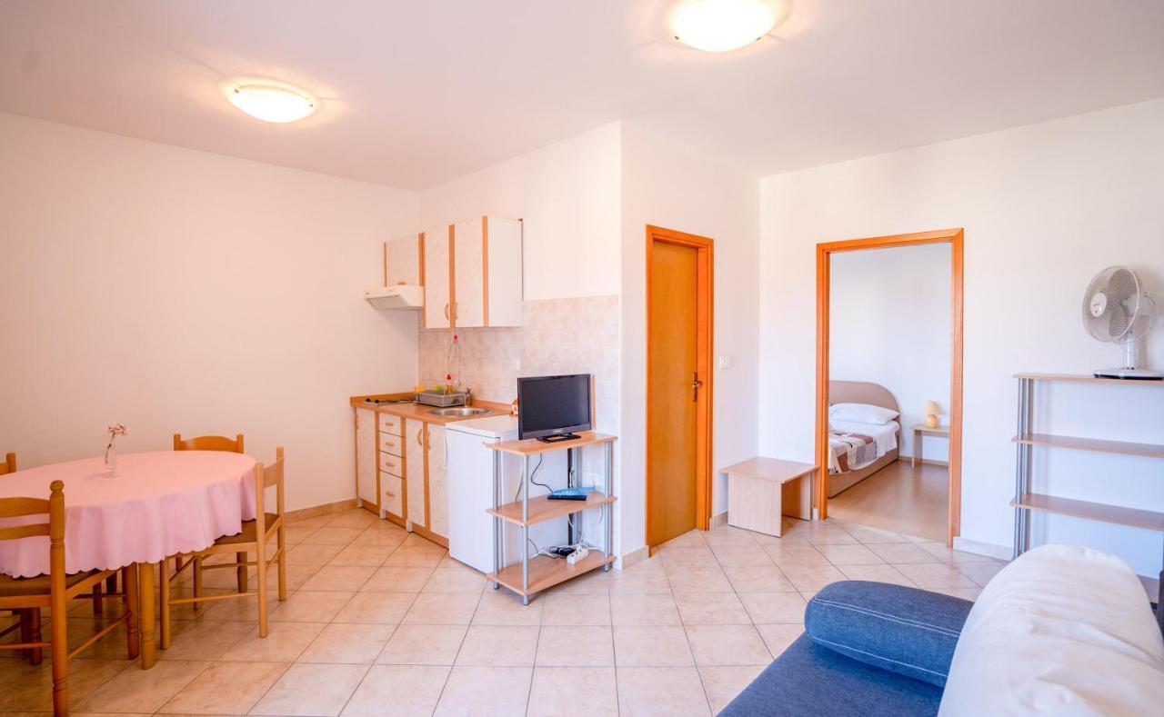 Apartments Valentin بريفلاكا المظهر الخارجي الصورة